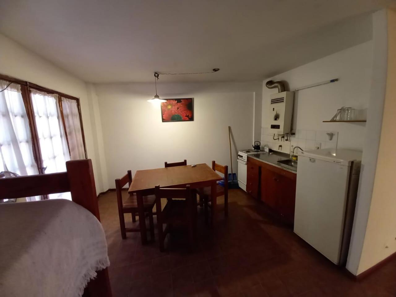 ミナ・クラベロComplejo Urquiza Departamentosアパートメント エクステリア 写真