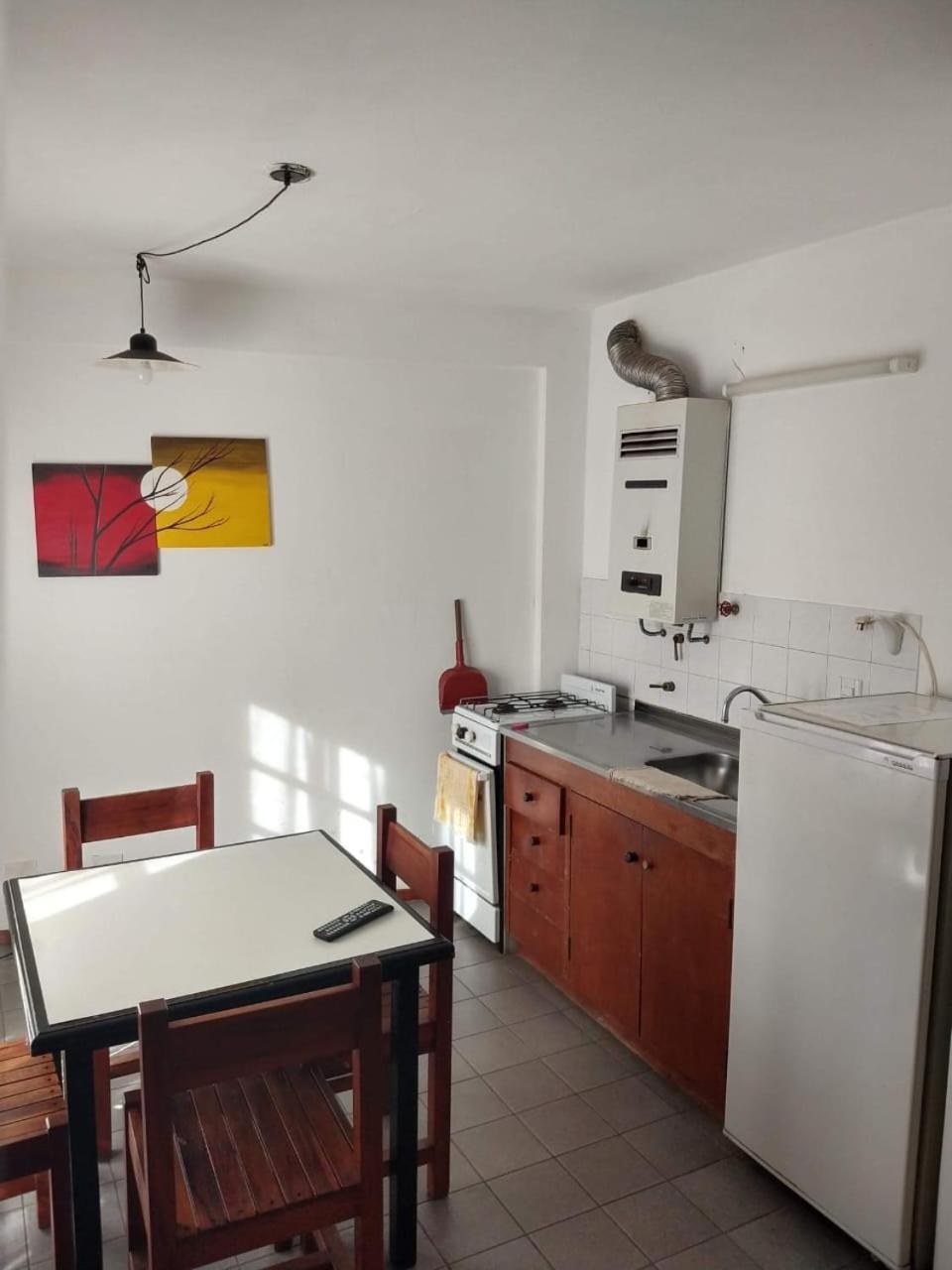 ミナ・クラベロComplejo Urquiza Departamentosアパートメント エクステリア 写真