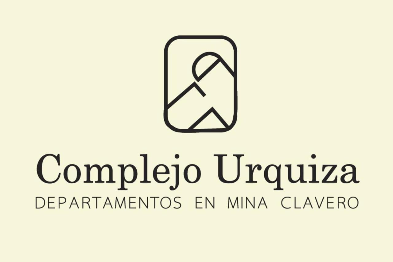 ミナ・クラベロComplejo Urquiza Departamentosアパートメント エクステリア 写真